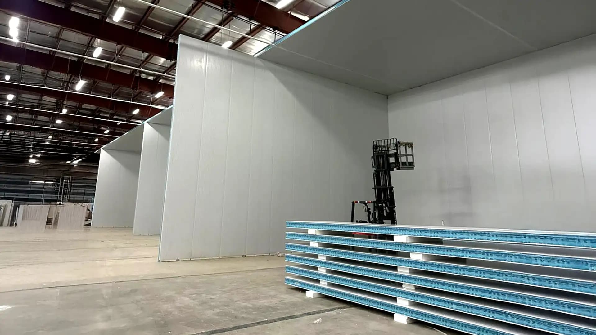Sandwich Panel Installation